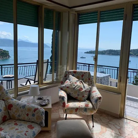 La Terrazza Sul Golfo Apartment *